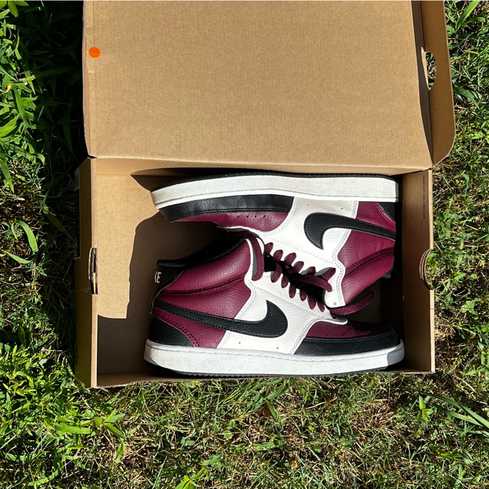 Nike Court Vision Mid NN Sneakers